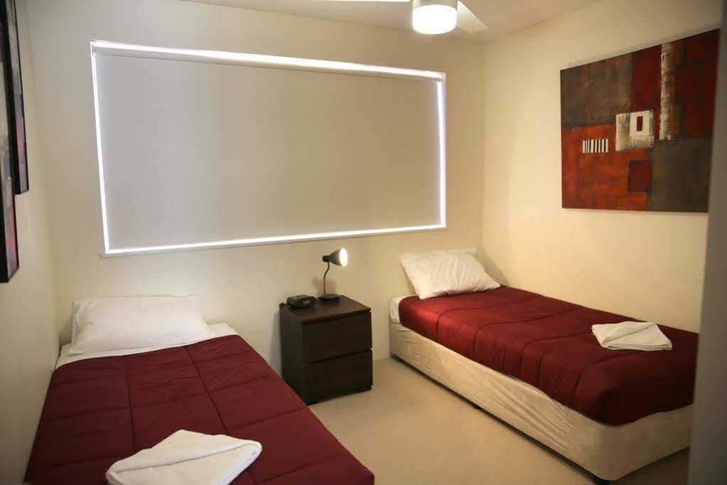 Cheltenham Apartments Caloundra Esterno foto