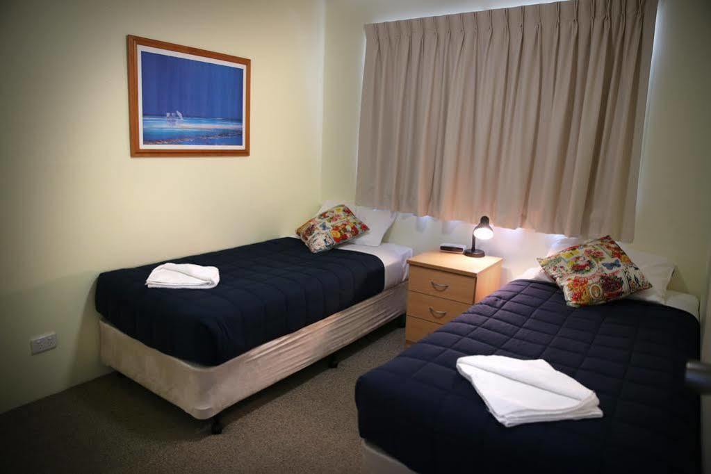 Cheltenham Apartments Caloundra Esterno foto